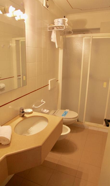 Santanna Hotel แวร์บาเนีย ภายนอก รูปภาพ